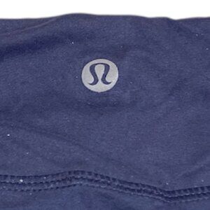 Lululemon Leggings, new with rip tag intact, Size 6 - blue